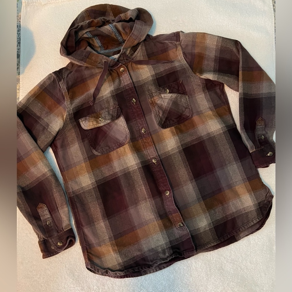 Carhartt women’s hooded flannel size large!